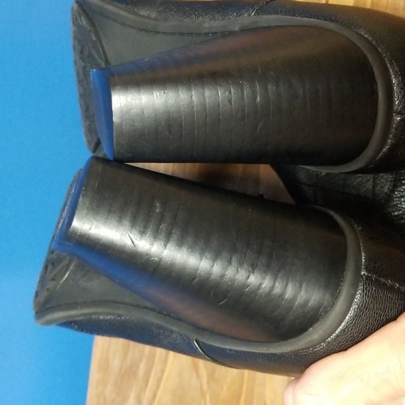 Me Too Black Leather Boots size 10 - Picture 9 of 9